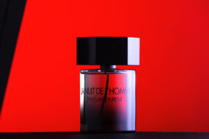 Photo publicitaire flacon de parfum (packshot) réalisée par Véronique NOEL Images et Emotions studio photo à Héricourt en Haute-Saone