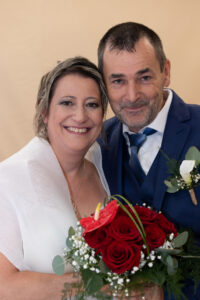Couple jeunes mariés photographe mariage en Haute-Saône