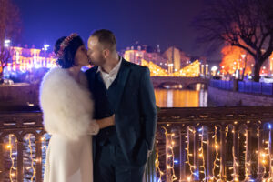 Photographe mariage Belfort Territoire de Belfort Photo de couple en hiver la nuit Véronique NOEL IMAGES & EMOTIONS